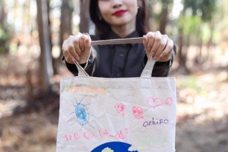 Жүжигчин О.Дөлгөөн “Байгаль эн тэргүүнд, Хогоор бүү хорло” аянд нэгдлээ