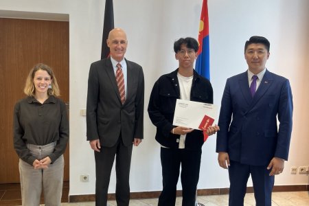 “ИЛГЭЭЛТ-2100” ХӨТӨЛБӨРИЙН ХҮРЭЭНД 39 ОЮУТАН ГЕРМАН УЛСАД СУРАХААР БОЛЛОО