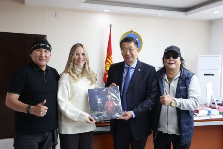 ЕРӨНХИЙ БОЛОВСРОЛЫН СУРГУУЛИЙН ДУУ ХӨГЖМИЙН БАГШ НАРЫГ МАСТЕР СУРГАЛТАД ХАМРУУЛНА