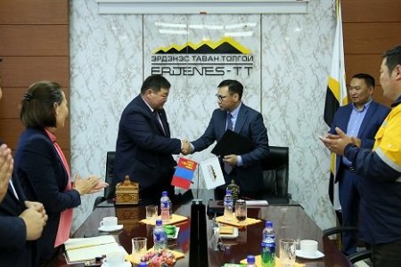 ЧИНГЭЛТЭЙ ДҮҮРГИЙН ЗАСАГ ДАРГЫН ТАМГЫН ГАЗАРТАЙ ХАМТРАН АЖИЛЛАХ САНАМЖ БИЧИГ БАЙГУУЛЛАА