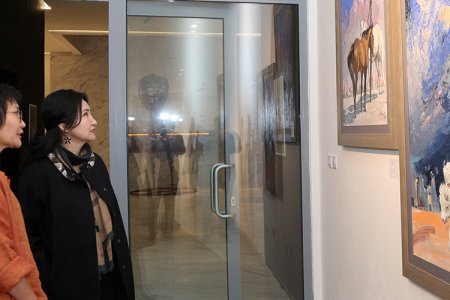  “Зөрлөг” үзэсгэлэн нээлтээ хийлээ