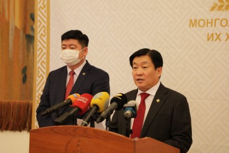 Б.Энх-Амгалан: Өмгөөлөгч Б.Баасанцогттой холбоотой асуудлыг АТГ-т шилжүүлсэн