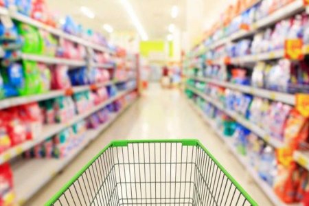 Өргөн хэрэглээний бараа, бүтээгдэхүүний үнийн хөөрөгдөл гэр хорооллын зарим айл өрхөд хүндээр тусаж байгааг хэлж байна