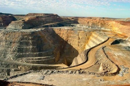 Эрдэс баялгийн салбар 2021 онд улсын төсөвт 4.1 их наяд төгрөг төвлөрүүлжээ