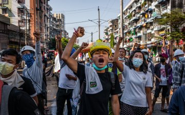 Мьянмар улсад хоёр сарын хугацаанд 570 хүн мөргөлдөөний үеэр амиа алджээ  