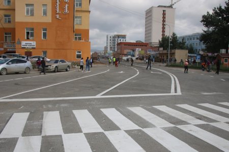 100 айлын авто замын зорчих хэсгийн хөдөлгөөнийг нээлээ