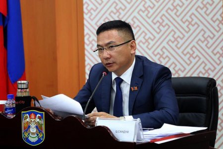 Давж заалдах шатны шүүх Ц.Сандуй, А.Ганбаатар нарт оноосон ялыг хүчингүй болгож, прокурорт буцаалаа