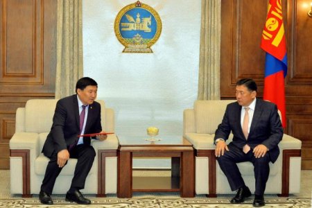 С.Чинзориг: 145 мянган хүний цалинг найман хувиар нэмж байна