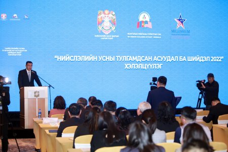 Нийслэлийн усны тулгамдсан асуудлыг хэлэлцэж байна