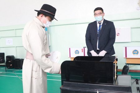 Хотын дарга С.Амарсайхан нийслэлд хамгийн өндөр санал авчээ