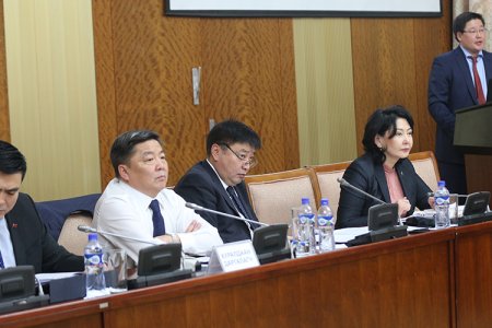 Нийслэлийн эрх зүйн байдлын тухай хуулийн шинэчилсэн найруулгын хэлэлцүүлгийг төрийн ордонд зохион байгууллаа