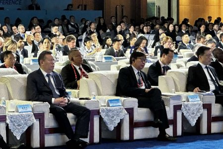 ДЭЛХИЙН ЦАХИМ БОЛОВСРОЛЫН ЧУУЛГА УУЛЗАЛТ БНХАУ-Д ЭХЭЛЛЭЭ