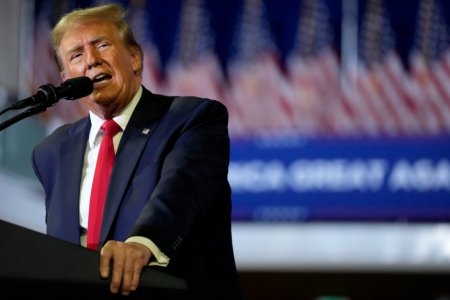 Доналд Трамп Ерөнхийлөгчийн сонгуульд ялалт байгуулбал АНУ-ыг НАТО-оос гаргахаа анхааруулжээ