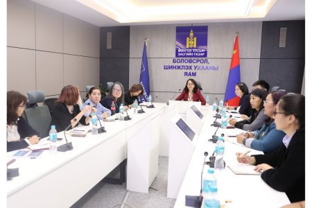 ХӨДӨЛГӨӨН ЗАСАЛЧ, ХӨДӨЛМӨР ЗАСАЛЧ ЗЭРЭГ ШААРДЛАГАТАЙ МЭРГЭЖИЛТЭН БЭЛТГЭХ АЖЛЫГ ЭРЧИМЖҮҮЛНЭ