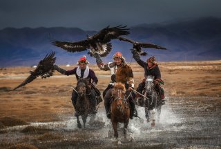  Das Adlerfestival in Mongolei