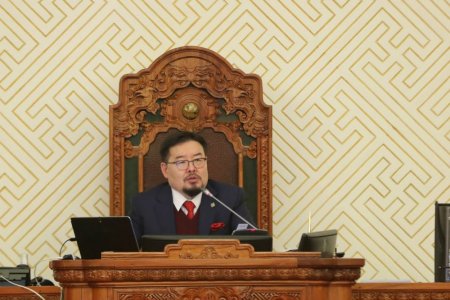 Г.Занданшатар: Ард иргэд хэмнэлтийн горимд шилжих шаардлага тулгарч байна
