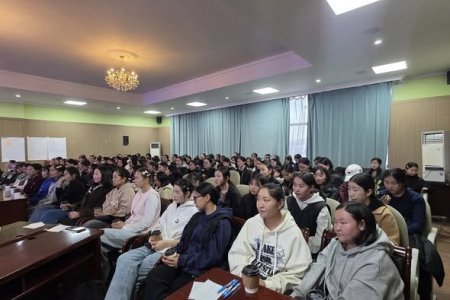 Говь-Алтай аймгийн ЗДТГ, Монголын Эмэгтэйчүүдийн Холбооны Говь-Алтай аймаг дахь салбар, Дэлхийн Зөн ОУБ-ын орон нутгийн хөтөлбөртэй хамтран охидод зориулсан сургалт, уулзалт хэлэлцүүлгийг амжилттай зохион байгууллаа.