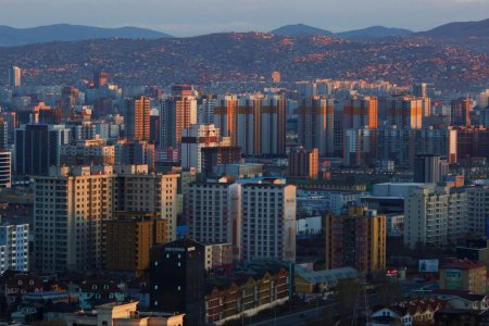 Орон нутагт шинэ орон сууц худалдаж авахаар төлөвлөж буй иргэдэд ипотекийн 3 хувийн хүүтэй зээл олгохоор төлөвлөж байна