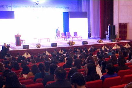 Гадаад улс оронд амьдарч буй Монгол эмэгтэйчүүдийн хөдөлмөрлөх нөхцөлийг сайжруулна