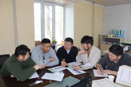 Хүнс, хөдөө аж ахуйн байгаль орчны бодлого зохицуулалтын хороо ажиллаж байна. 