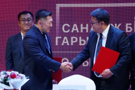 “Хүүхдийн тусламжийн 108 утас”-ны үйлчилгээний төвтэй хамтран ажиллах санамж бичгийн хугацааг дахин сунгалаа 
