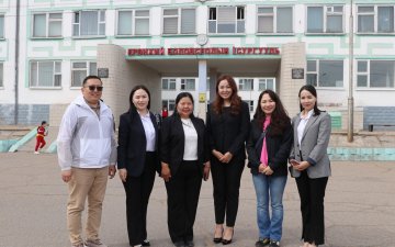Монгол Улсын Ерөнхийлөгчийн Эрүүл мэнд, нийгмийн бодлогын зөвлөх, Нүүр амны их эмч Б.Бадамцэцэг манай аймагт ажиллаа.