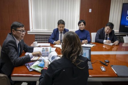 2025-2026 оны хичээлийн жилд 3-9 дүгээр ангийнхан англи хэлний хичээлээ “Pearson” хөтөлбөрөөр үзнэ