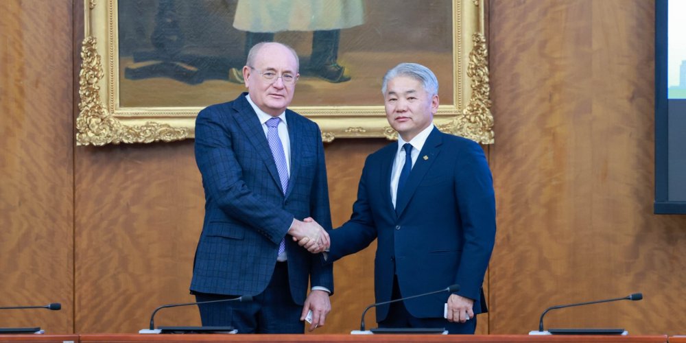 Тэргүүн Шадар сайд Ж.Энхбаяр “Газпром” НХН-ийн төлөөлөгчдийг хүлээн авч уулзав