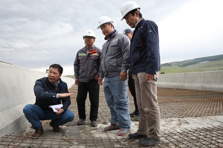 Нийслэлийн дэд бүтцийн салбарт хийгдэж буй бүтээн байгуулалтын ажлуудыг түргэвчлэхийг үүрэг болгов