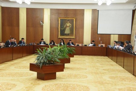 Зөвхөн Ерөнхий сайд Улсын Их Хурлын гишүүн байна” гэсэн өөрчлөлт оруулахыг Ажлын хэсэг дэмжлээ