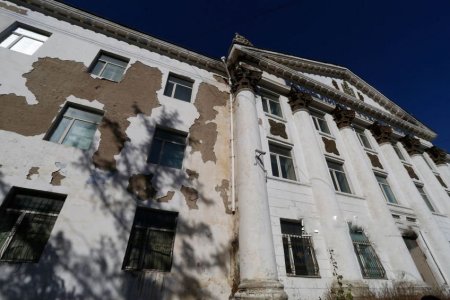 Байгалийн түүхийн музейг Их тэнгэрийн аманд барина