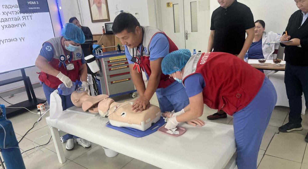  “ЦЭНХЭР КОДООР ТУСЛАМЖ ҮЗҮҮЛЭХЭД ЭМНЭЛГИЙН МЭРГЭЖИЛТНИЙ ОРОЛЦОО” ур чадварын тэмцээн МСНЭ зохион байгууллаа.2025.11.12 өдөр 