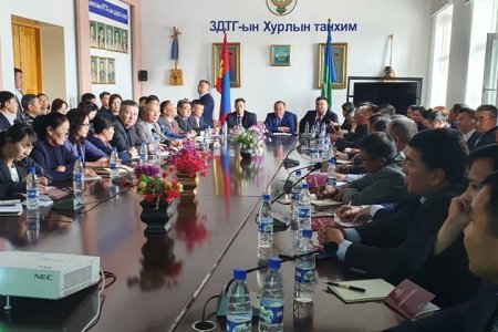 Баруун аймгийн 1200 төрийн албан хаагчид сургалт хийв