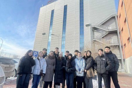 SUPPLY CHAIN AND LOGISTICS STUDENTS OF MANDAKH UNIVERSITY VISIT APU JSC’S FULLY AUTOMATED WAREHOUSE