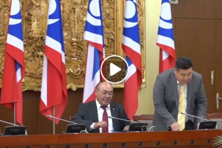 LIVE: УИХ-дахь АН-ын зөвлөл Үндсэн хуулийн өөрчлөлттэй холбоотой асуудлаар мэдээлэл хийж байна