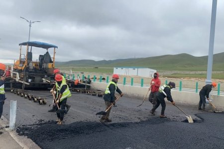 Улаанбаатар-Налайх чиглэлийн 20.9 км зам засварын ажил 90 орчим хувийн гүйцэтгэлтэй байна