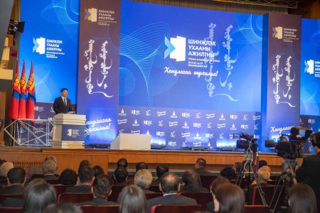 У.Хүрэлсүх: Шинжлэх ухааны салбарт цогц шинэчлэлт хийнэ