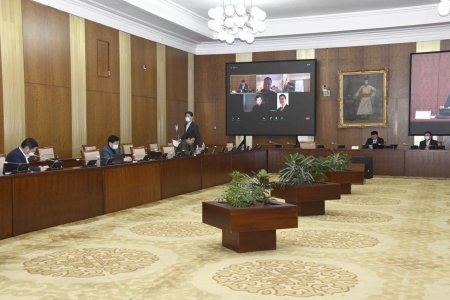 Он дамжсан Шүүхийн тухай хуулийн анхны хэлэлцүүлгийг хийж эхэллээ