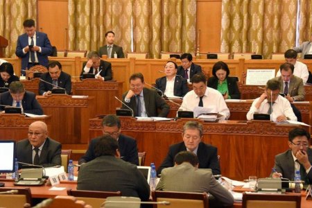 УИХ-ын гишүүнээс эгүүлэн татахтай холбоотой саналыг хуралдаанд оролцсон гишүүдийн олонх дэмжлээ