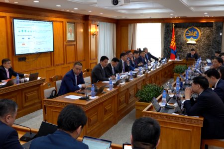 Б.Жавхлан: Гадаад өрөөс улбаалсан дефолт болох эрсдэлээс гарч чадлаа