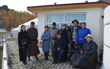 Гэр кэмп, гэр жуулчны баазын үйл ажиллагаатай танилцав