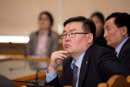 Төрийн албан хаагчдын ажлын байрны шинжилгээ хийх үүрэг бүхий Ажлын хэсгийн анхны хурал боллоо