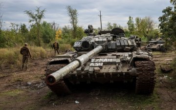 ОХУ-ын зэвсэгт хүчин эзлэн түрэмгийлэл эхлүүлснээсээ хойш 3000 гаруй байлдааны танкаа алдсан гэж Их Британийн судлаачид тооцоолжээ