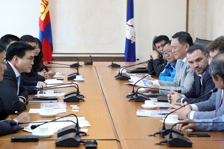 Украйны төлөөлөгчдийг хүлээн авч уулзлаа