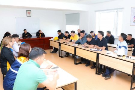 Тавантолгой түлш компанийн удирдлагууд Зүүн үйлдвэрийн өвлийн бэлтгэл ажилтай танилцлаа