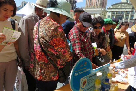 “Цусны даралтаа хянаж сурцгаая” эрүүл мэндийн өдөрлөгийн нээлт боллоо