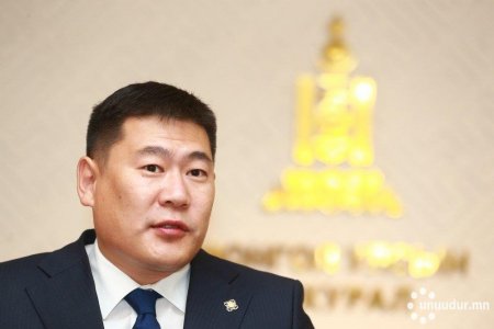 Л.Оюун-Эрдэнэ: Мөрийтэй тоглосон ГЕГ-ын дэд дарга Ё.Бат-Эрдэнийг ажлаас чөлөөлнө