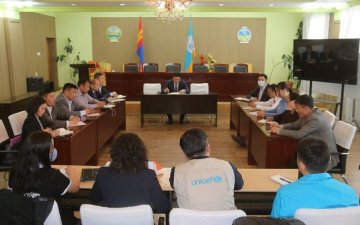 Олон улсын болон төрийн бус байгууллагуудтай зөвлөлдлөө