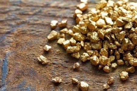 Алтны үнэ 4200 доллароос давжээ