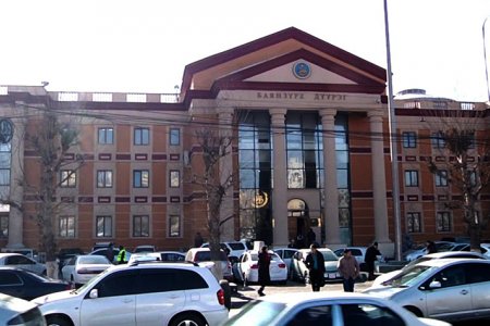 Хотын дарга хуулийн хэрэгжилтийг хангуулахаар Баянзүрх дүүргийн иргэдийн Төлөөлөгчдийн Хуралд албан бичиг хүргүүллээ